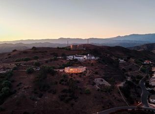 864 Montclair Dr, Santa Paula, CA 93060