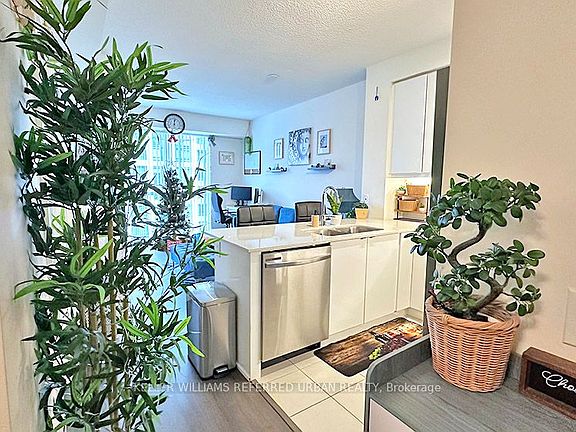 5th image of 50 Thomas Riley Rd #1001