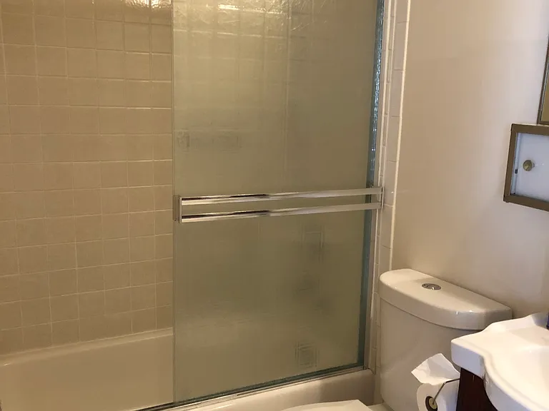 2715 Benvenue Ave #1 — Photo 3