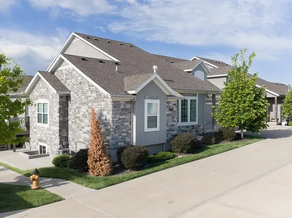 6524 Barth Rd, Shawnee, KS 66226