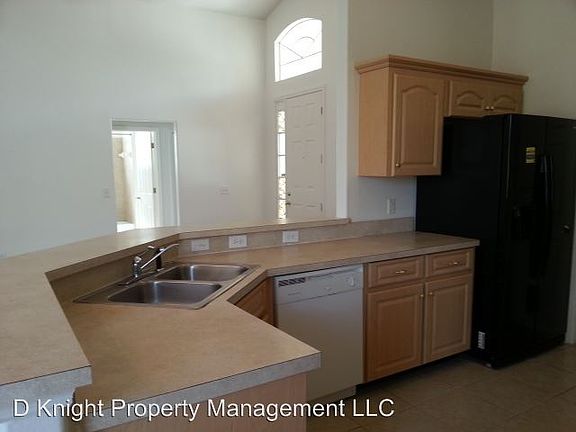 2nd image of 4418 College Dr