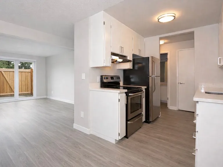 D14 Apartments — Photo 9