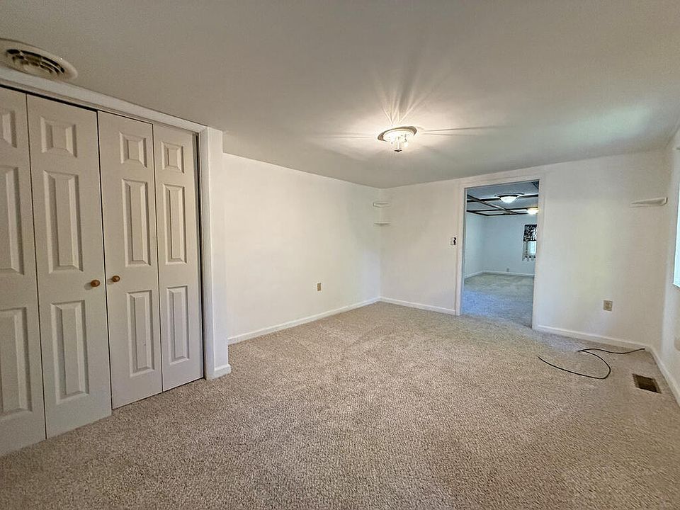13th image of 1227 Mount Carmel Dr