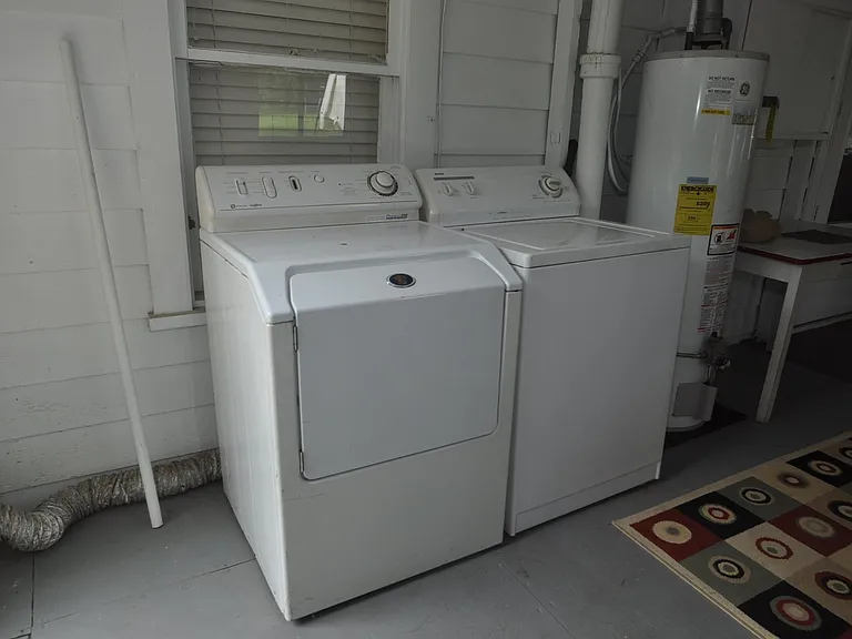 211 E Burress St — Photo 11
