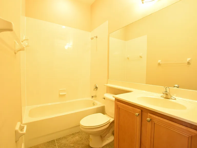 1036 Shadowmoss Cir — Photo 16