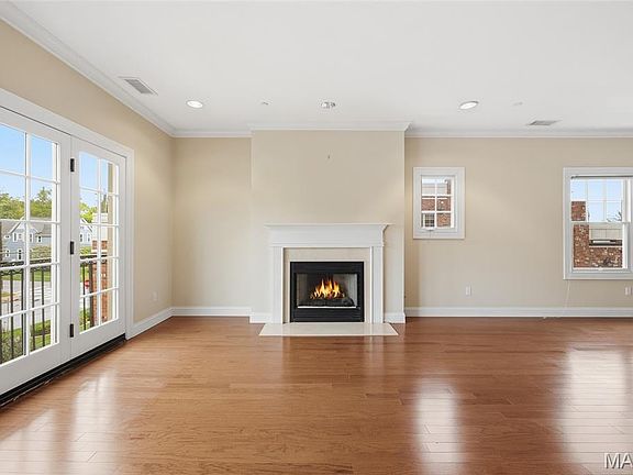 3rd image of 211 N Taylor Ave APT 201