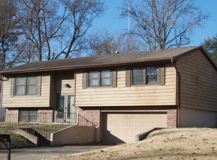 102 S Rod Ln, Carbondale, IL 62901