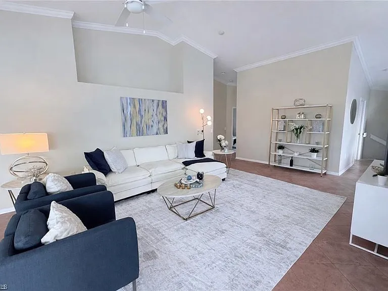 5640 Northboro Dr #201 — Photo 1