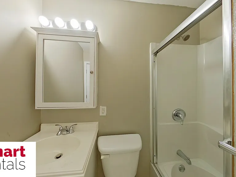 1504 Redman Blvd — Photo 2