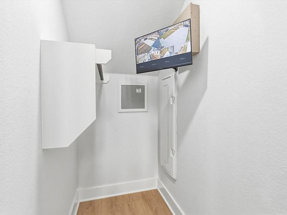 3rd image of 11626 Flintlock Rd