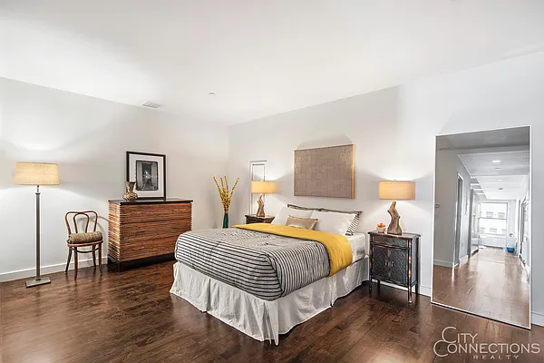Sold by City Connections Realty | media 5