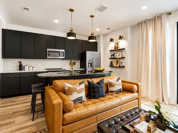 245 Hermitage Ave APT 402, Nashville, TN 37210