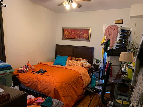 4th image of 1840 N Lotus Ave