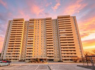 1338 York Mills Rd #809, Toronto, ON M3A3M3