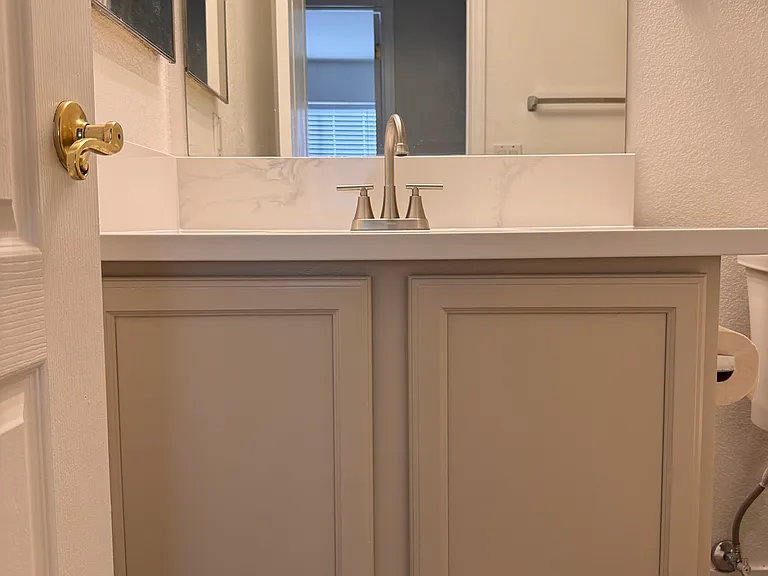 1606 W Kesler Ln — Photo 14