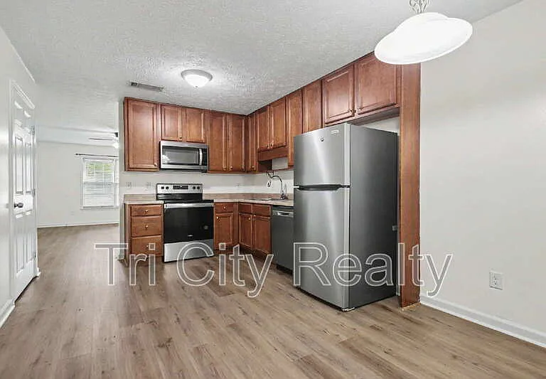 150 Chase Ct — Photo 20