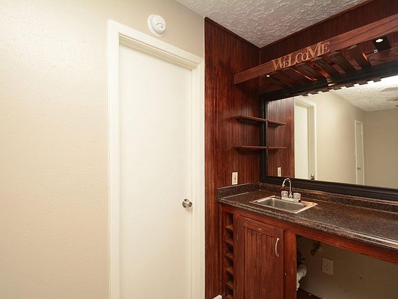 4th image of 16335 Quail Echo Dr