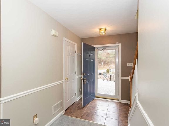 2nd image of 304 Revere Ct