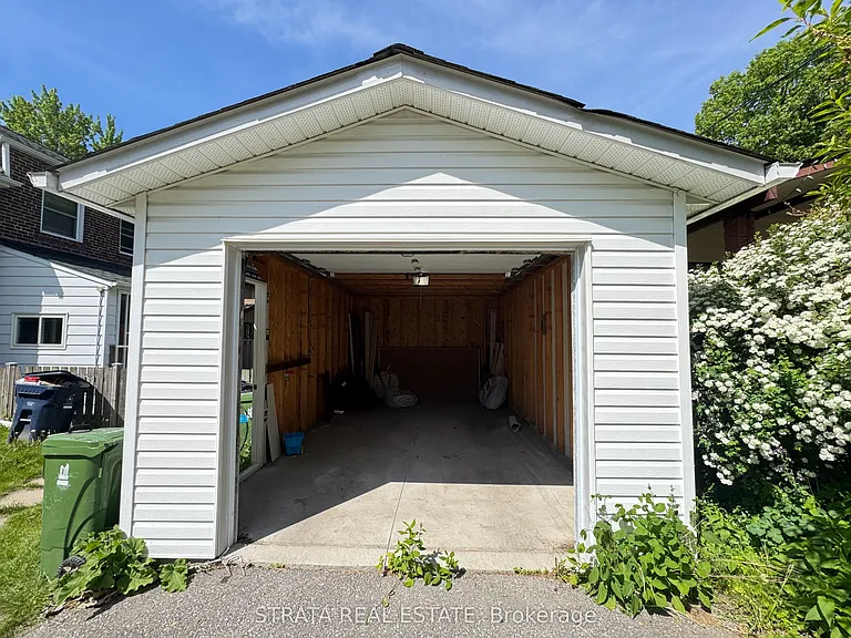 120 Phyllis Ave #UPPER — Photo 11