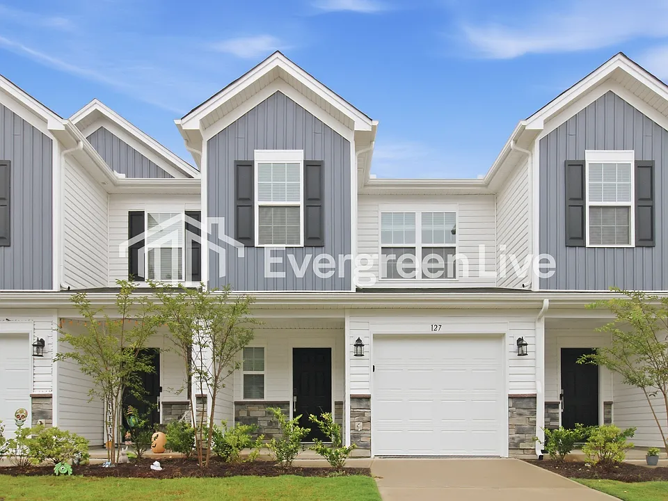 127 Tango Dr