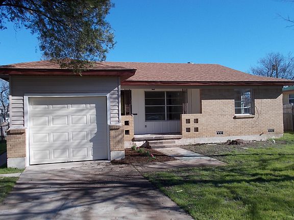 3rd image of 1308 Gardenia Ave