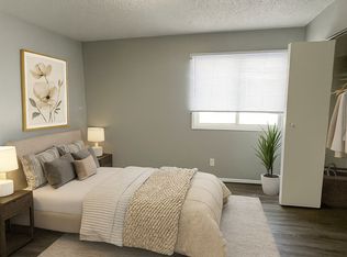 1153 Langley Rd, Waterloo, IA 50702