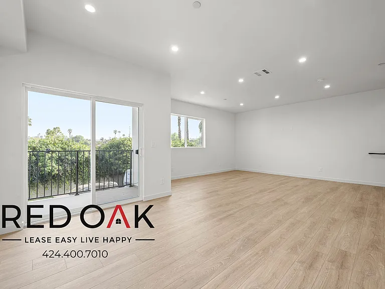 415 N La Fayette Park Pl #415.5 — Photo 2