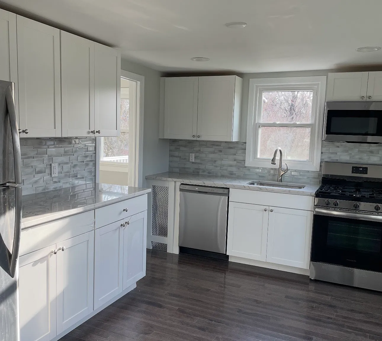 2 bed, $2,500 — Photo 2