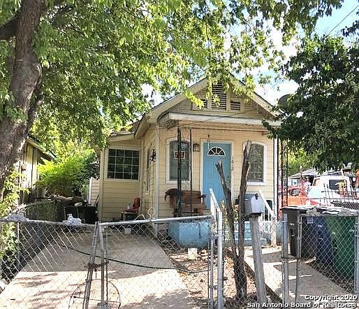 1st image of 1612 Perez St