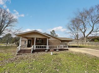 903 Henry Ln, Gore, OK 74435