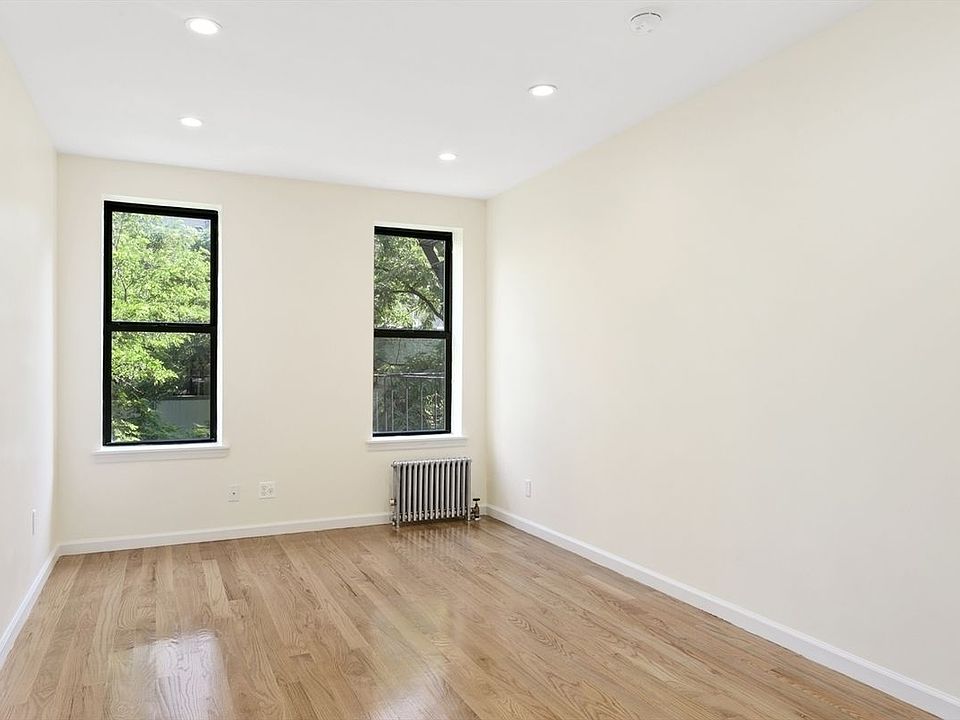 1st image of 337 W 21st St APT 3D