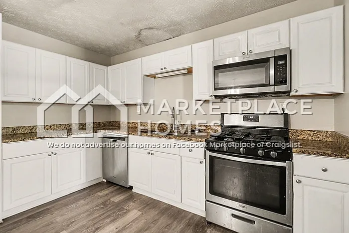 33 Heery Rd — Photo 9