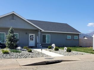 11313 Menlo Way, Redding, CA 96003