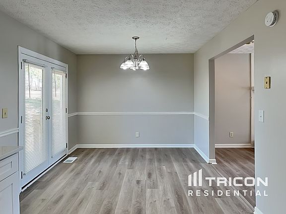 3rd image of 123 Colemans Bluff Dr