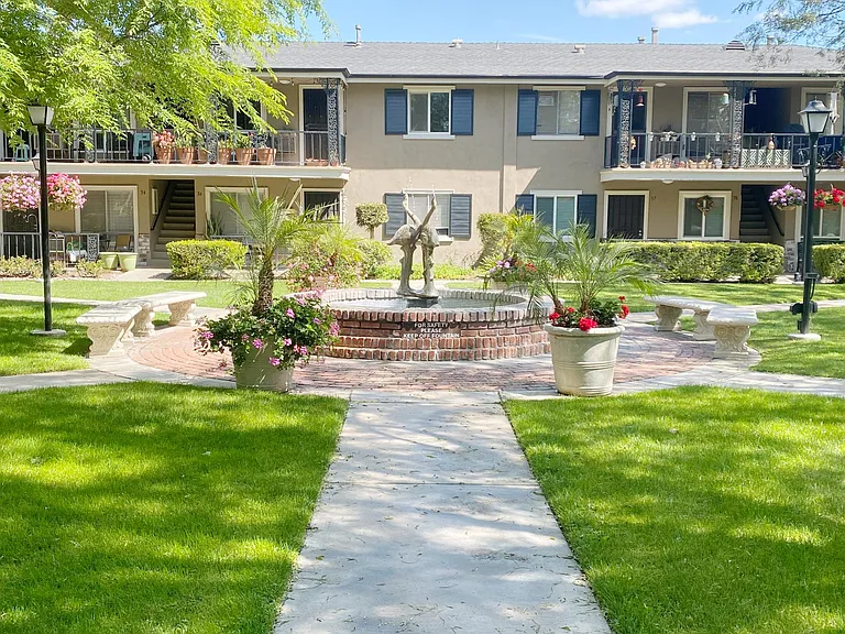 660 S Glassell St #94 — Photo 13