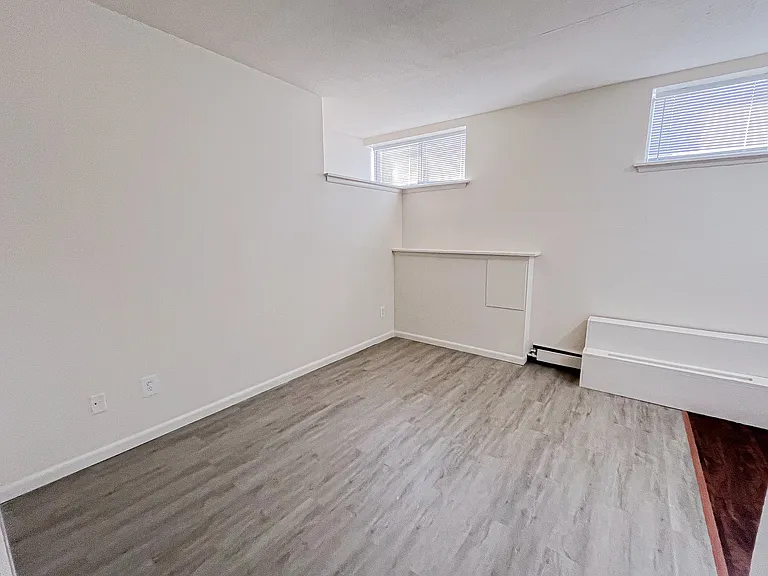610 Farmington Avenue — Photo 8