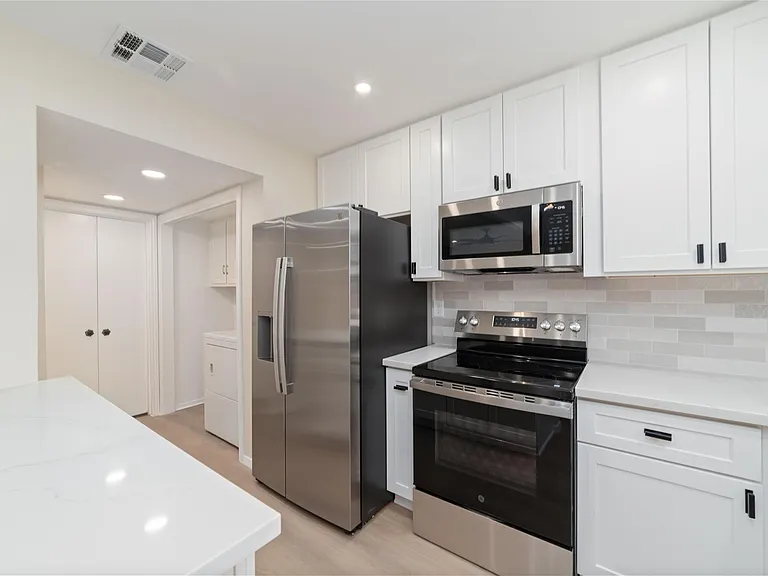 14345 Misty Meadow Ln — Photo 11
