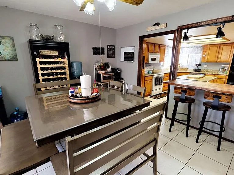 1950 S Saguaro Cir #2 — Photo 3