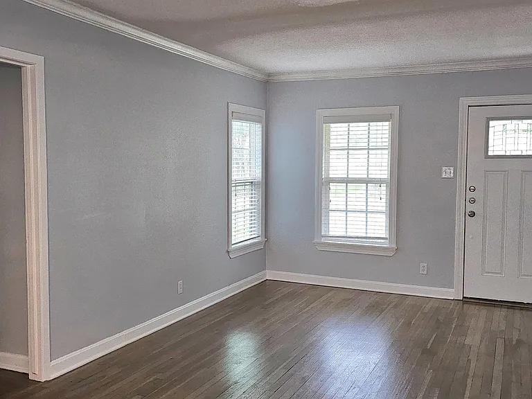 3126 Austin St — Photo 9