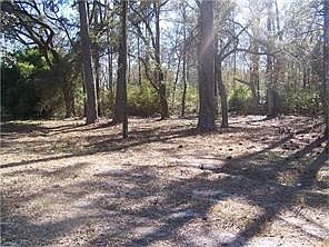 3rd image of 20368 Highway 190 E