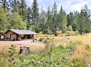 470 Rhododendron Ln, Brinnon, WA 98320