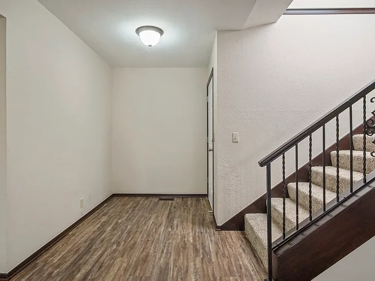 3617 Wynn Cir — Photo 8