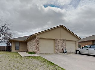 1065 Westcliff Ave, Saginaw, TX 76179