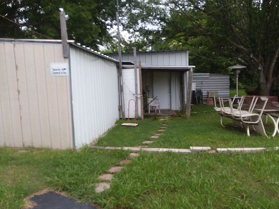 3rd image of 403 McBride St