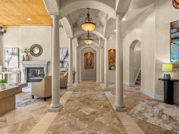 5th image of 3211 Rosemary Park Ln