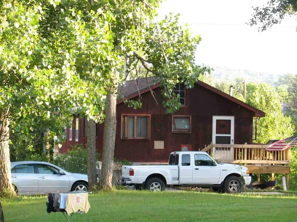 211 Jefferson St, Boyne City, MI 49712