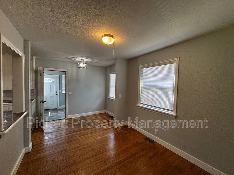 631 Bertha Ave — Photo 5
