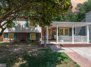 25 Freedom Ct, Baltimore, MD 21220