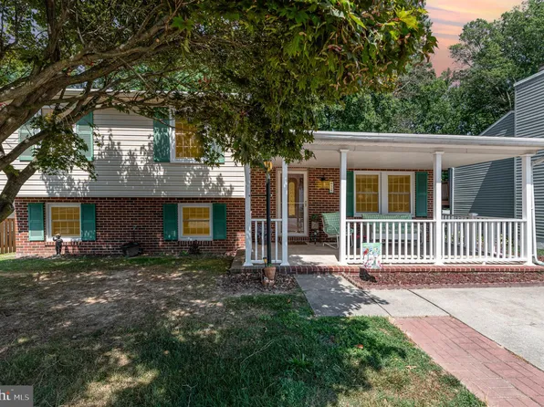 25 Freedom Ct, Baltimore, MD 21220