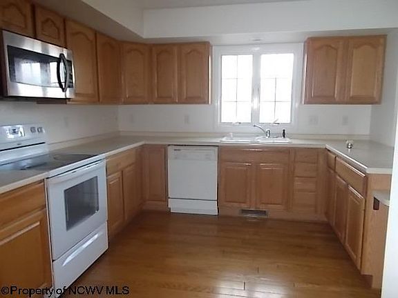 3rd image of 1022 Ashton Dr